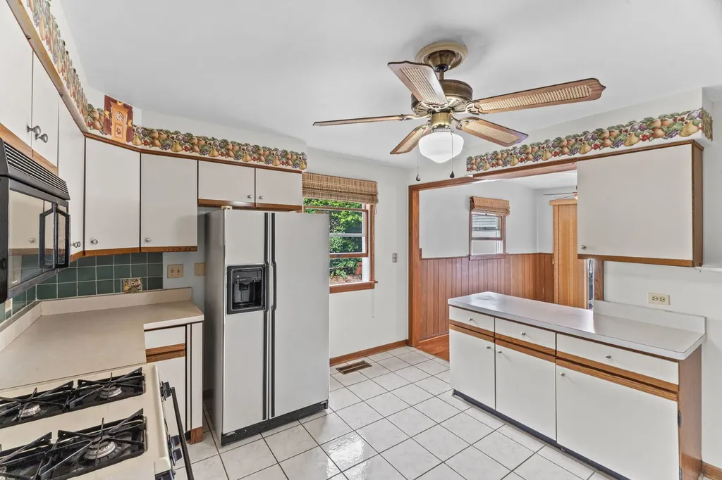 2205 Bluebird Lane Rolling Meadows IL 60008