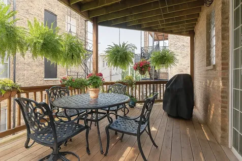 448 West Wrightwood Avenue Chicago IL 60614