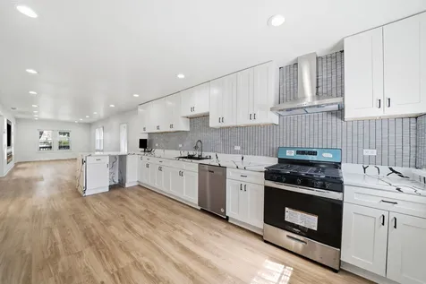 446 Rice Avenue Bellwood IL 60104