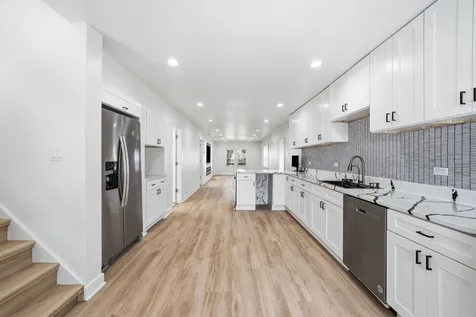 446 Rice Avenue Bellwood IL 60104