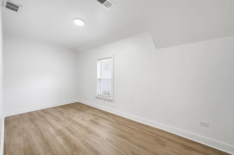 446 Rice Avenue Bellwood IL 60104