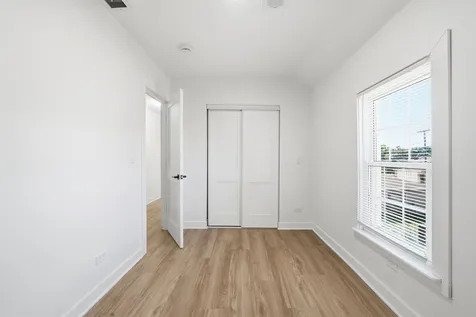 446 Rice Avenue Bellwood IL 60104
