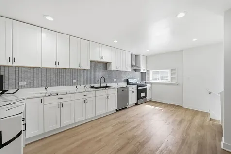446 Rice Avenue Bellwood IL 60104