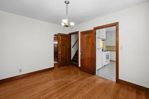 516 21ST Avenue Moline IL 61265