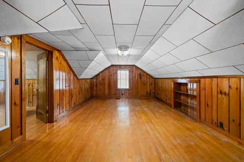 516 21ST Avenue Moline IL 61265