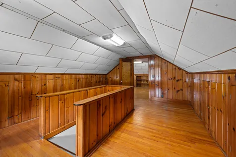 516 21ST Avenue Moline IL 61265