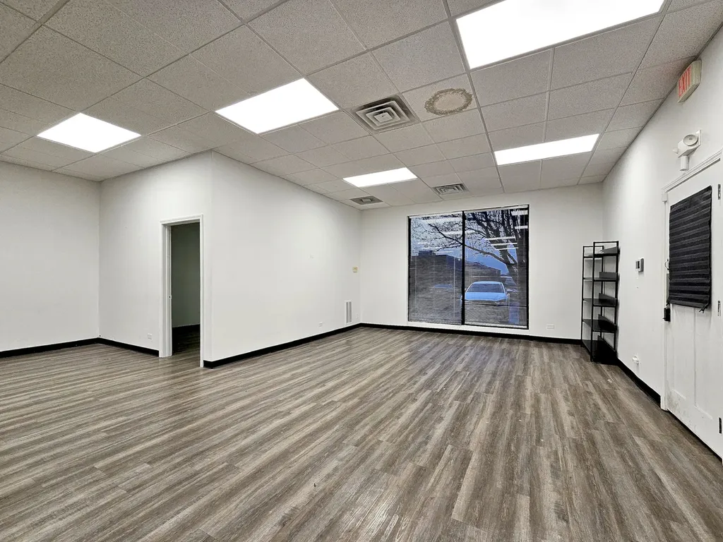 1232 Remington Road Schaumburg IL 60173