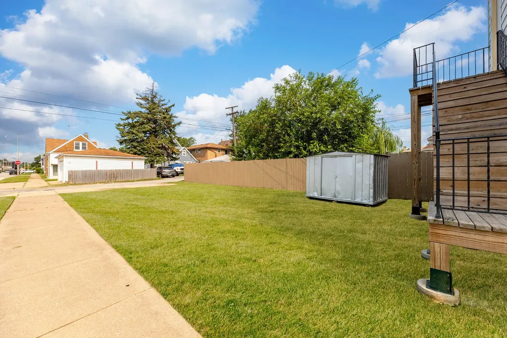 12758 Wood Street Blue Island IL 60406