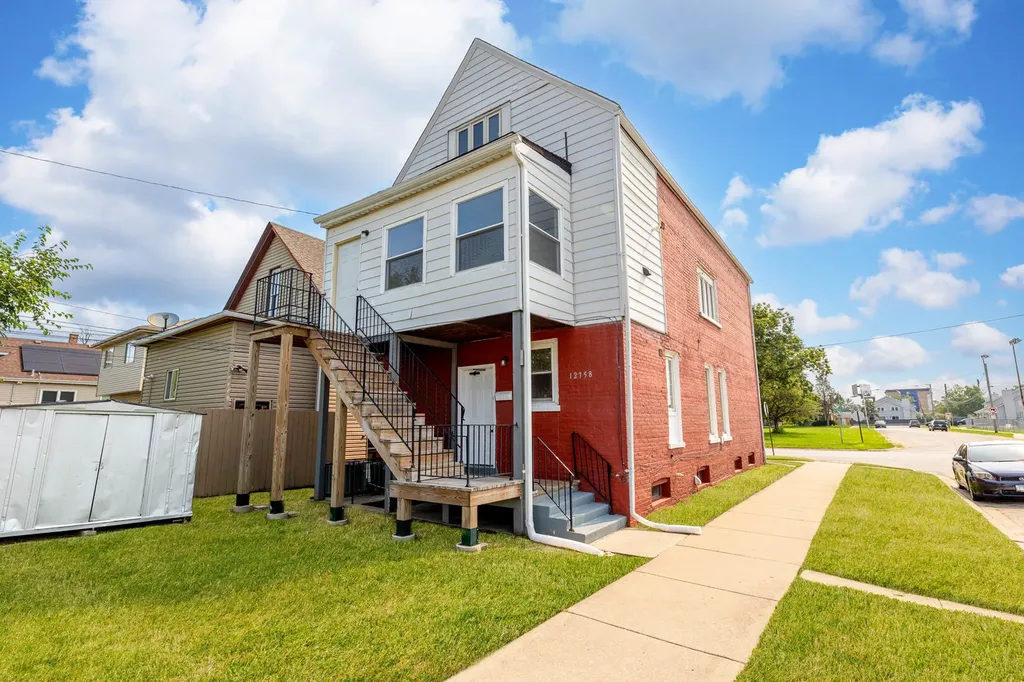 12758 Wood Street Blue Island IL 60406