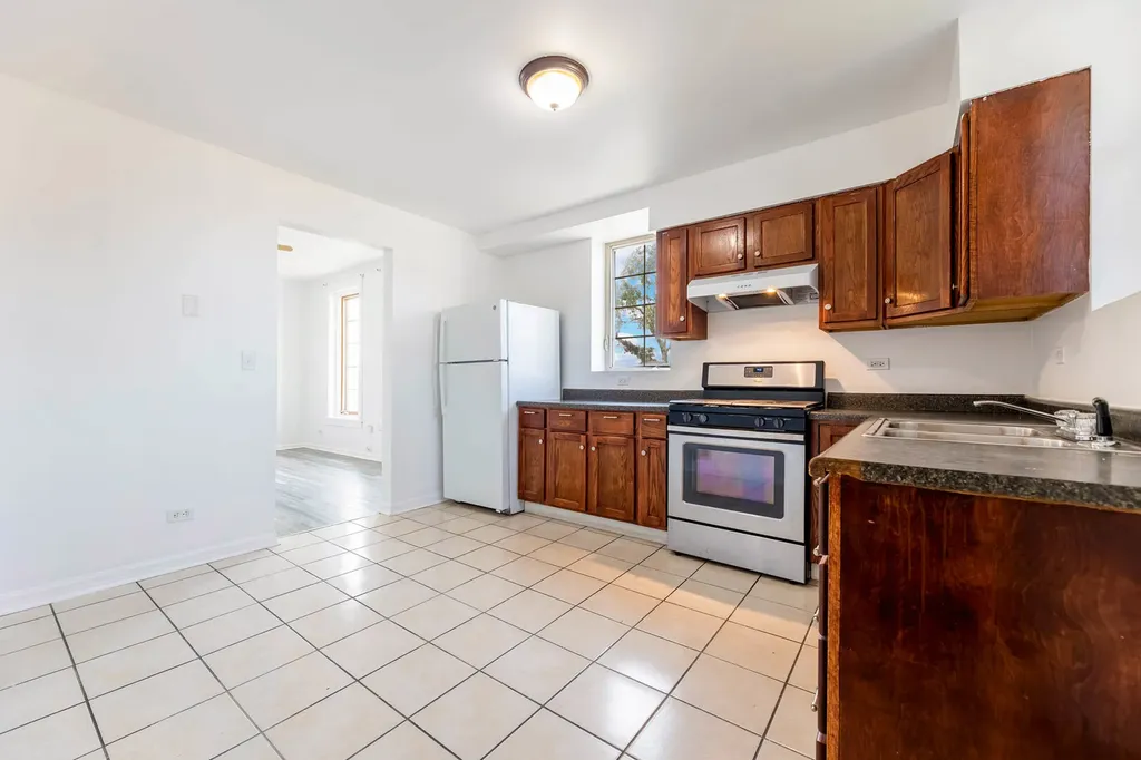 12758 Wood Street Blue Island IL 60406