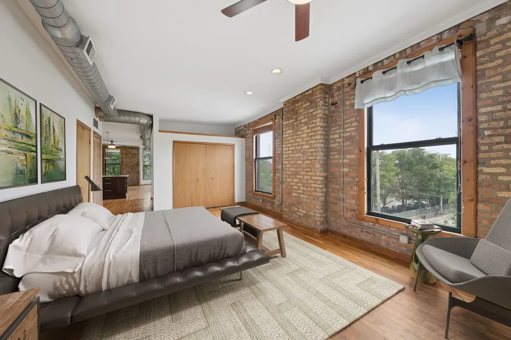439 North Leavitt Street Chicago IL 60612