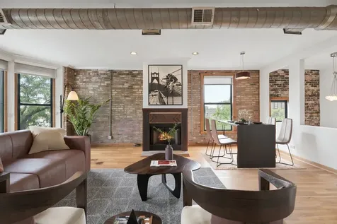 439 North Leavitt Street Chicago IL 60612