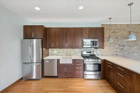 439 North Leavitt Street Chicago IL 60612
