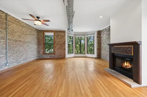 439 North Leavitt Street Chicago IL 60612