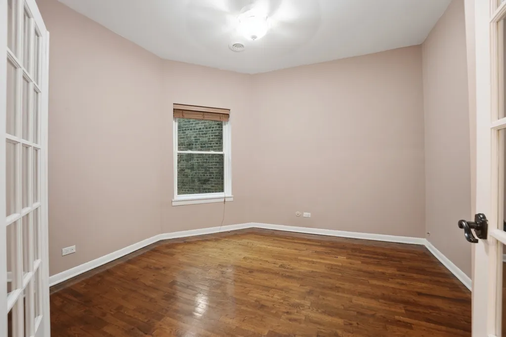 1030 West Byron Street Chicago IL 60613