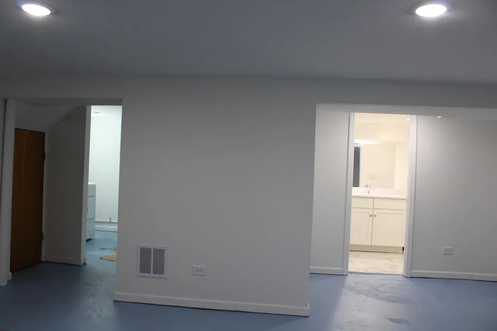 1052 West 111th Place Chicago IL 60643