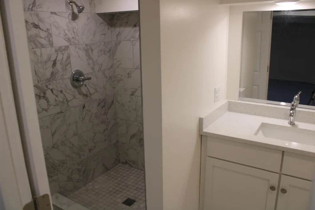 1052 West 111th Place Chicago IL 60643