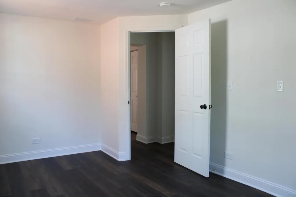 1052 West 111th Place Chicago IL 60643
