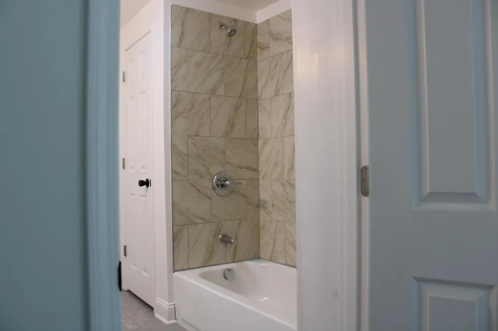 1052 West 111th Place Chicago IL 60643