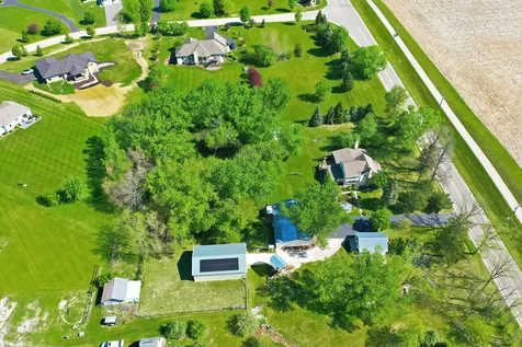 9909 Winn Road Spring Grove IL 60081