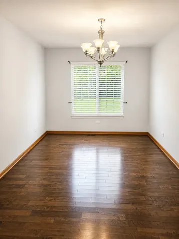 1462 Glen Ellyn Road Glendale Heights IL 60139