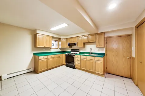 3135 South Lowe Avenue Chicago IL 60616