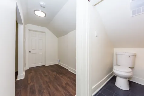 56 West 76th Street Chicago IL 60620