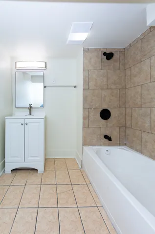 56 West 76th Street Chicago IL 60620