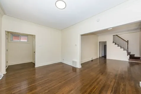 56 West 76th Street Chicago IL 60620