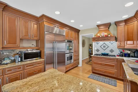 14637 West River Oaks Drive Lincolnshire IL 60069