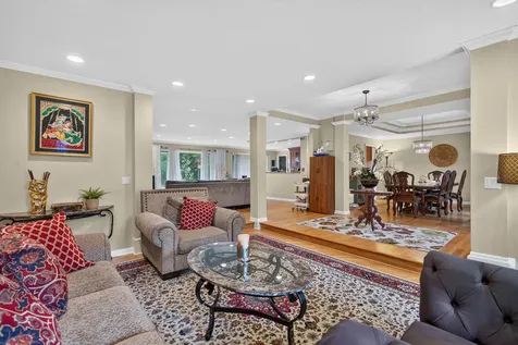 14637 West River Oaks Drive Lincolnshire IL 60069