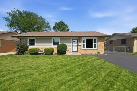 13111 Fairway Drive Crestwood IL 60418