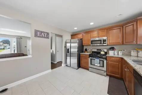 13111 Fairway Drive Crestwood IL 60418
