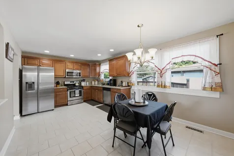 13111 Fairway Drive Crestwood IL 60418