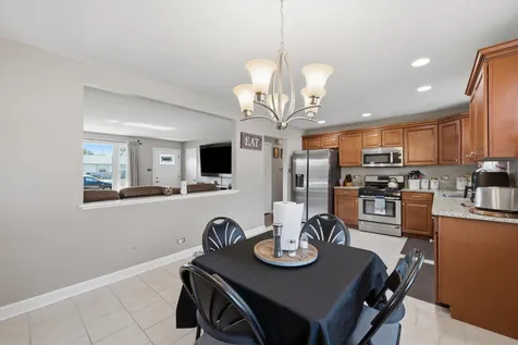 13111 Fairway Drive Crestwood IL 60418
