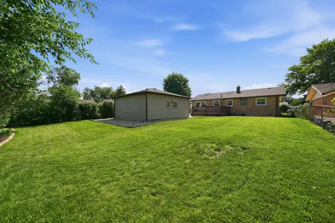 13111 Fairway Drive Crestwood IL 60418