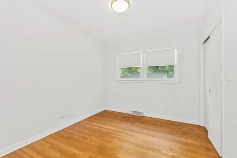 232 Thelin Court Wilmette IL 60091