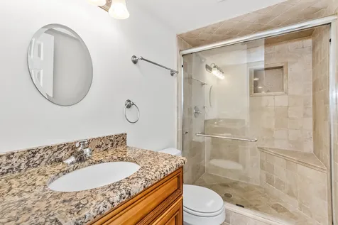 232 Thelin Court Wilmette IL 60091