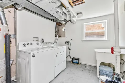 232 Thelin Court Wilmette IL 60091