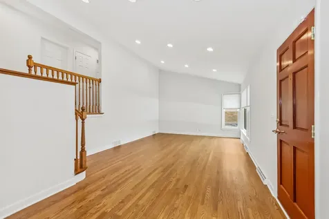 232 Thelin Court Wilmette IL 60091