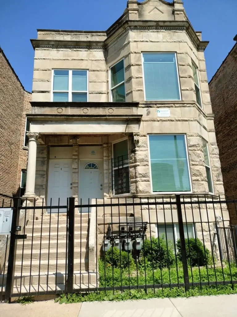 1529 South Central Park Avenue Chicago IL 60623
