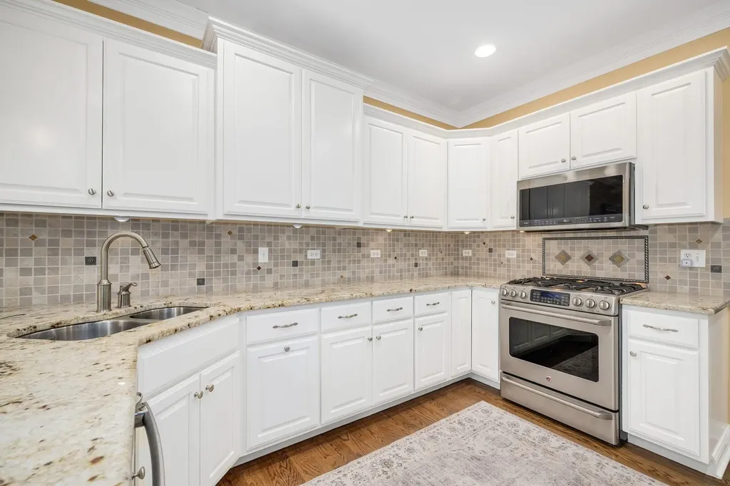 2454 Durand Drive Downers Grove IL 60516