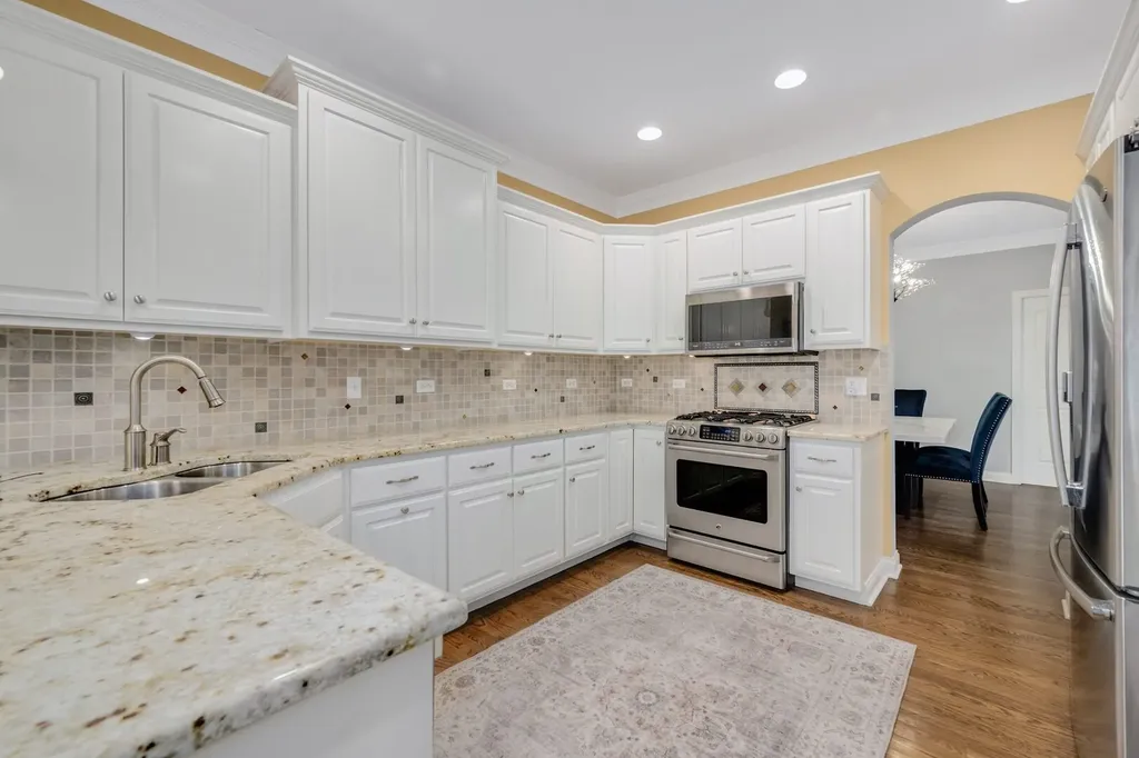 2454 Durand Drive Downers Grove IL 60516