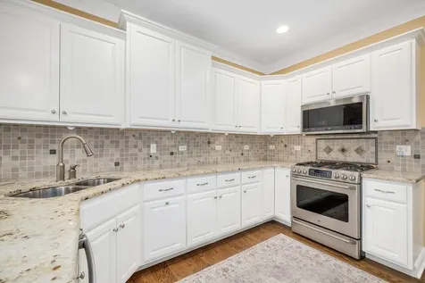 2454 Durand Drive Downers Grove IL 60516