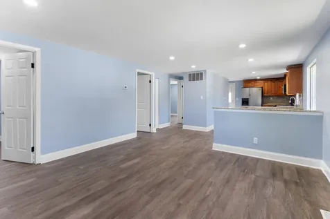 55 Alameda Drive Carpentersville IL 60110