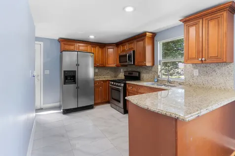 55 Alameda Drive Carpentersville IL 60110