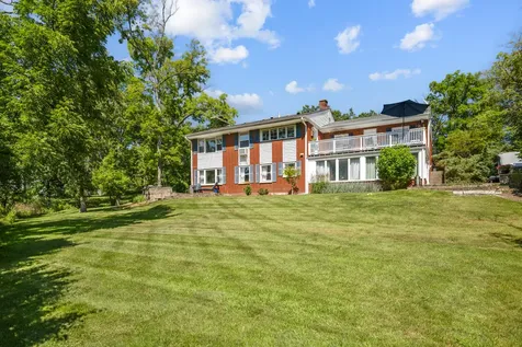 264 Biltmore Drive North Barrington IL 60010