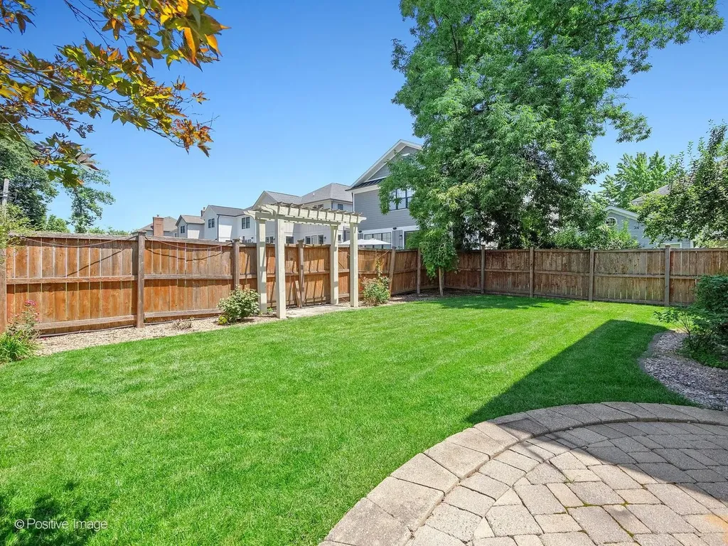 549 West 3rd Street Elmhurst IL 60126