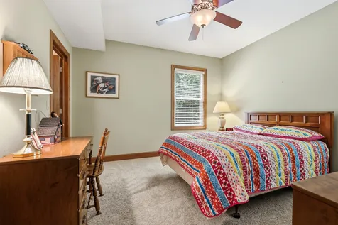 4 North Acorn Court Galena IL 61036