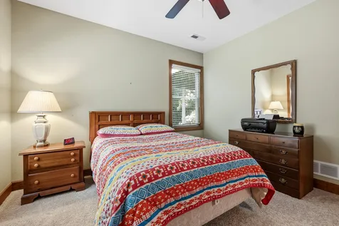 4 North Acorn Court Galena IL 61036
